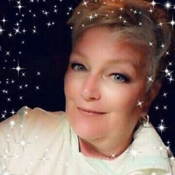 Meet your Posher, Tam - Picture 1 of 1